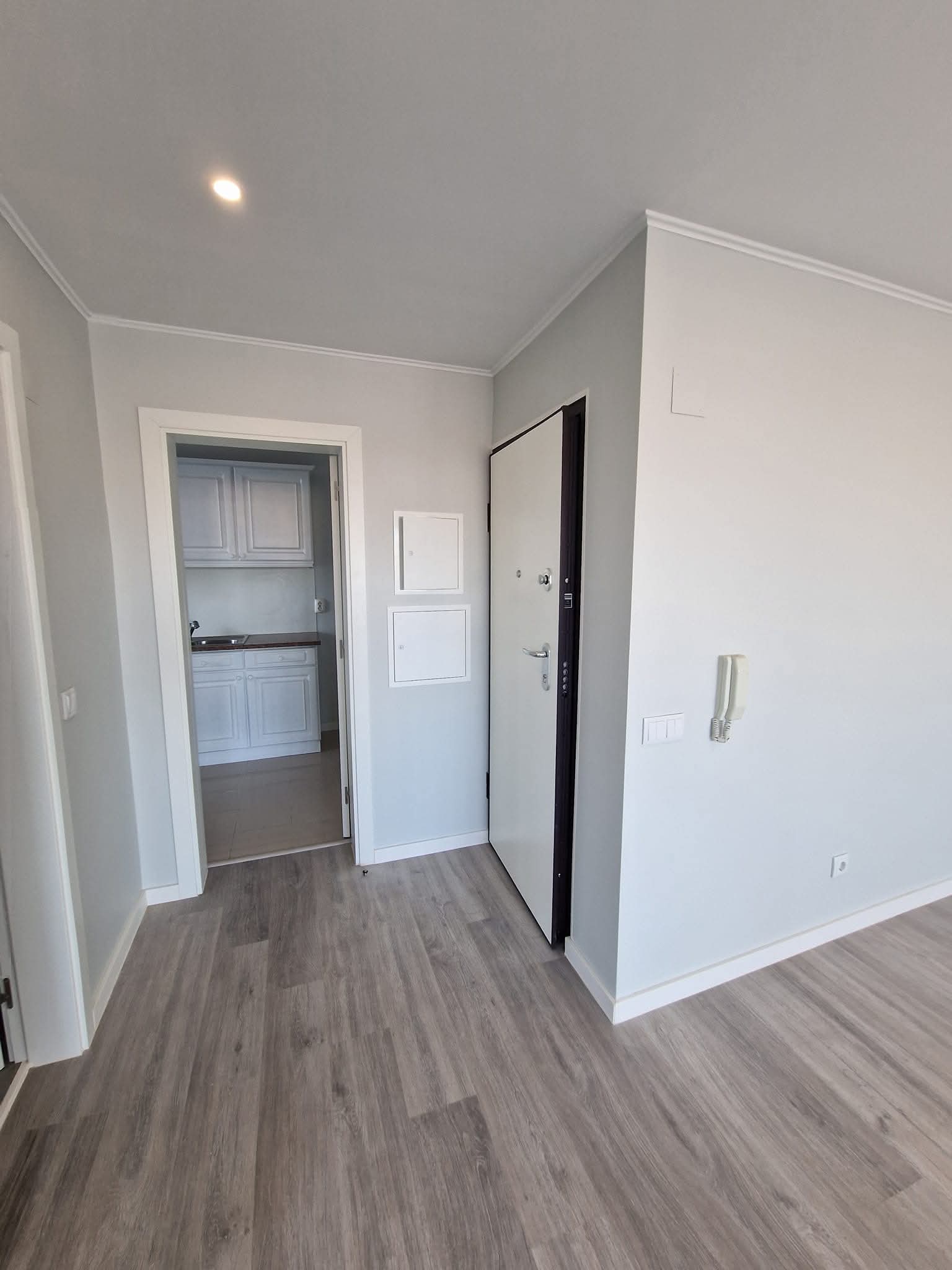 Espaço interior em obra de remodelação de apartamento