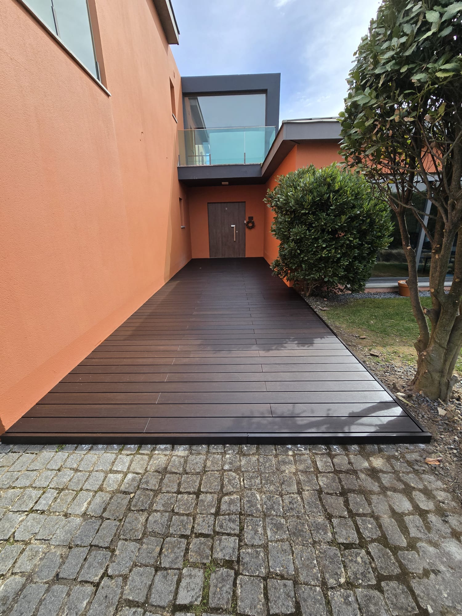 Terraço em fase de substituição do pavimento